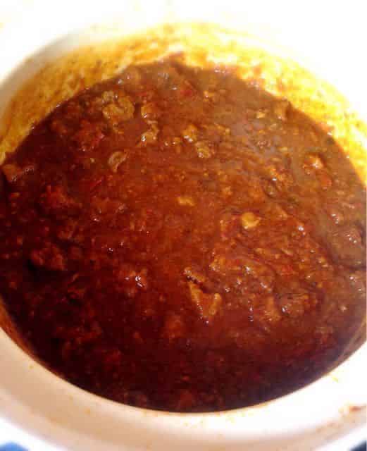 水を足しつつ煮込みます