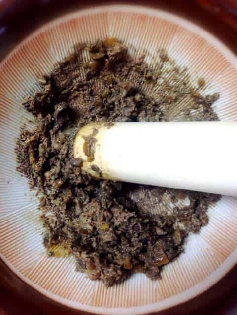 すり鉢ですります