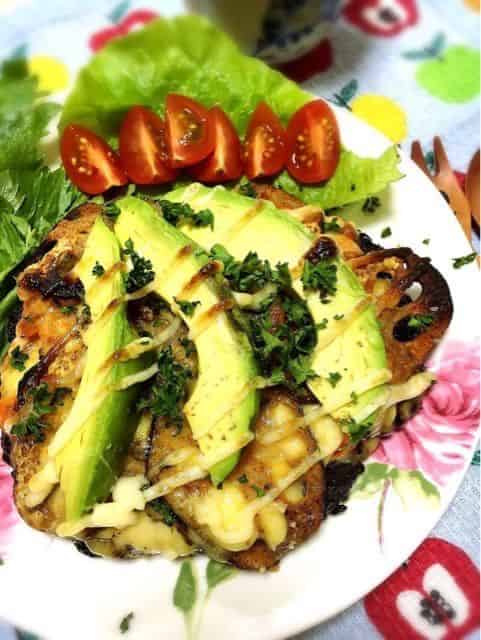トースター焼きハンバーグピザ