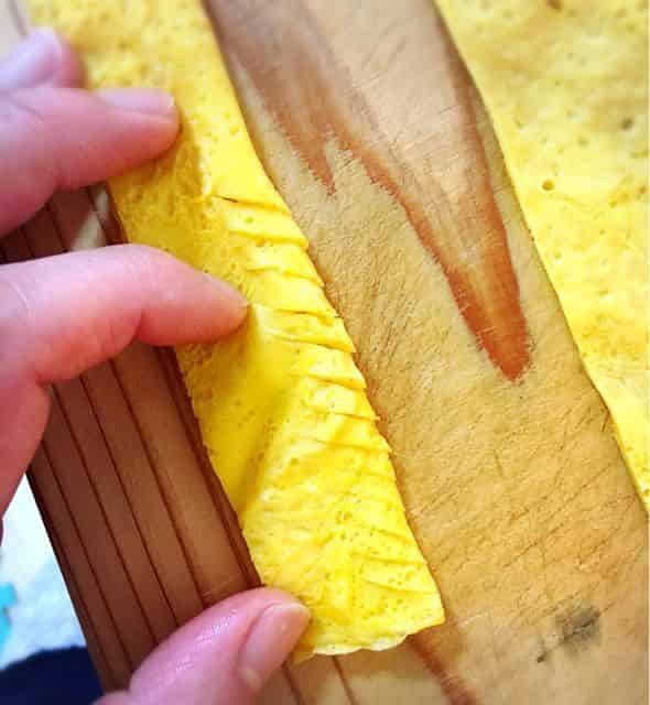 切り込みを入れる