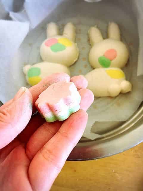 残りの色粉生地で菱餅風