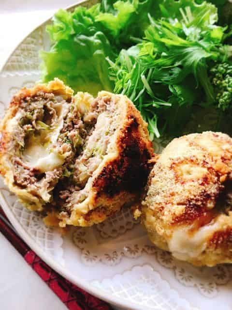 アーモンドパウダー衣のカマンベールチーズメンチカツ