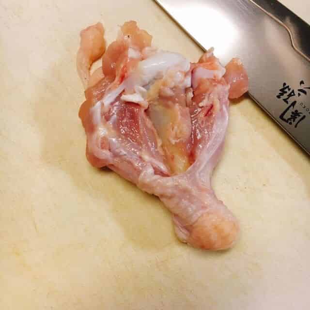 手羽元を開く