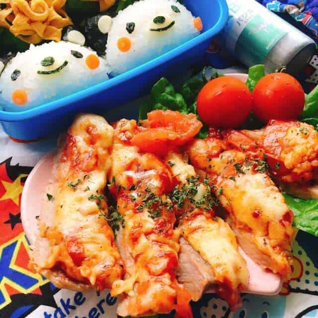 ポークピザとパンダおにぎり