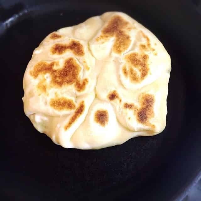 焼き色がついたら裏がえす
