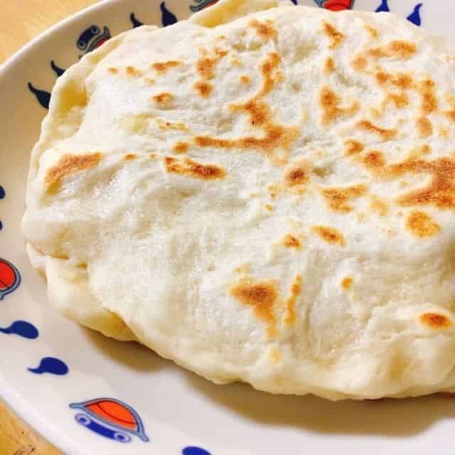2枚の生地でサンドする成形