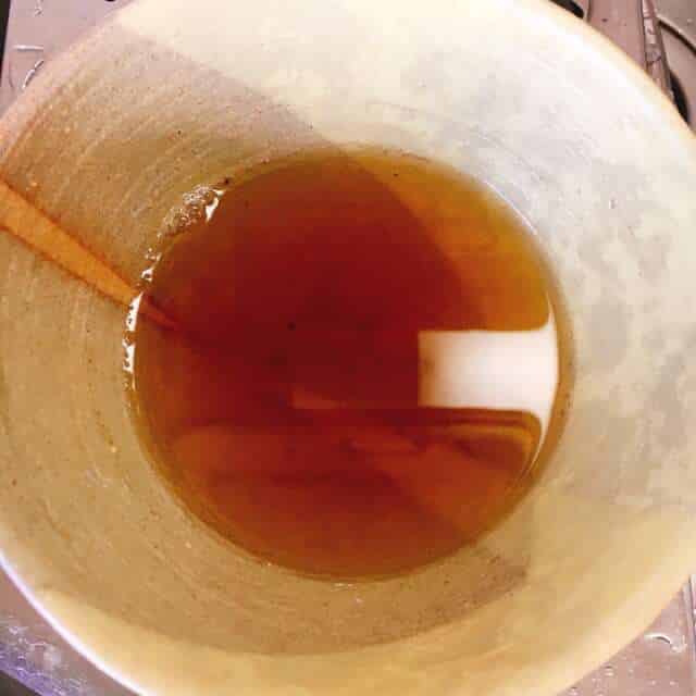 蒸し豚から出た脂