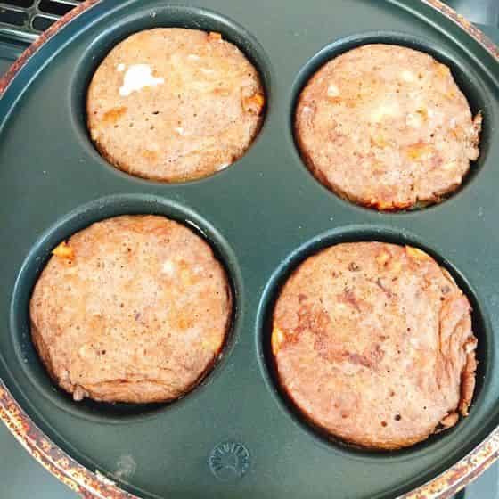 パンケーキパンでパンケーキを焼く