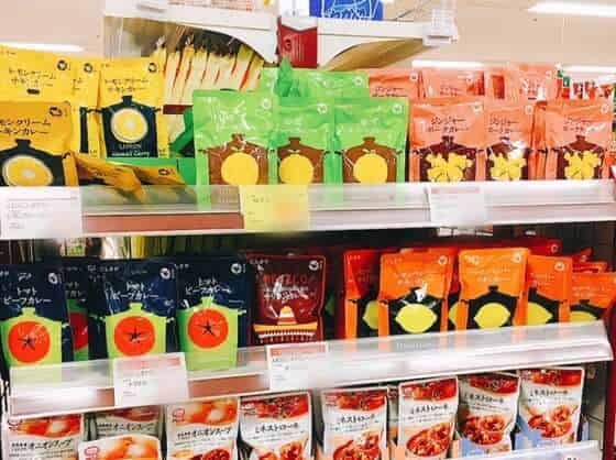 にしきやカレーの売り場