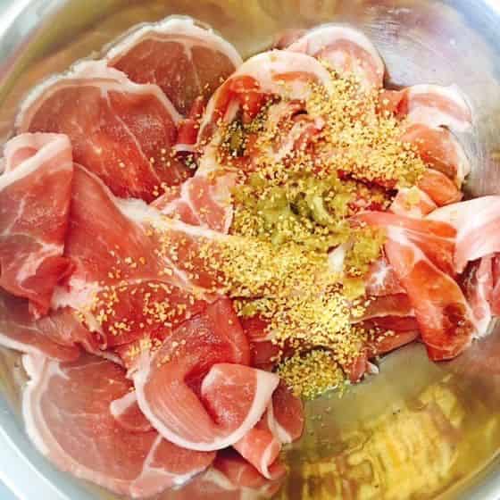 豚こまに下味