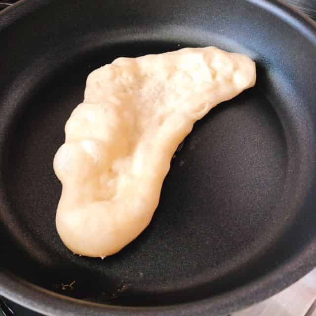 生地が膨らんだ状態