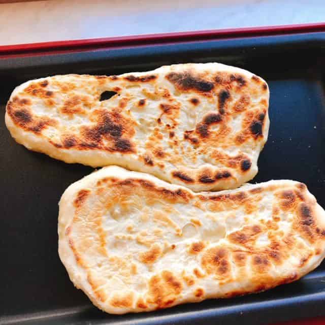 焼き色がついたら裏返す