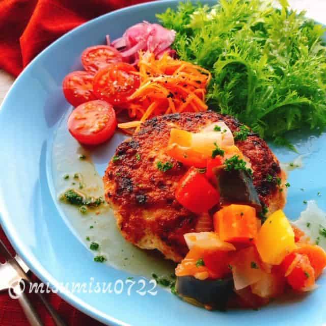 鶏むね肉の豆腐ハンバーグ