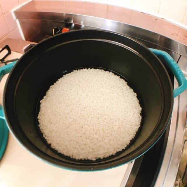 ご飯を炊く
