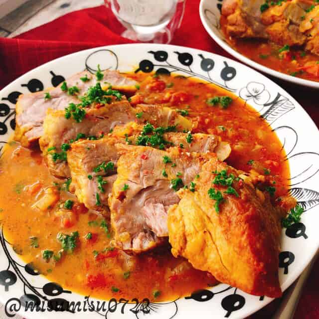 ストウブで豚肩ロース塊肉の無水カレー