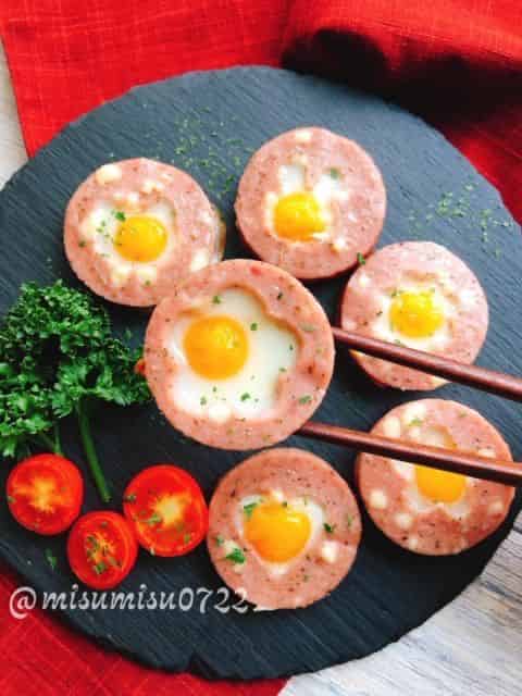目玉焼き入りソーセージ