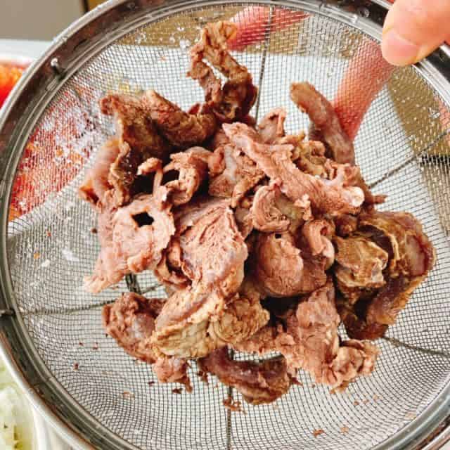 水気を切ってざっと洗います