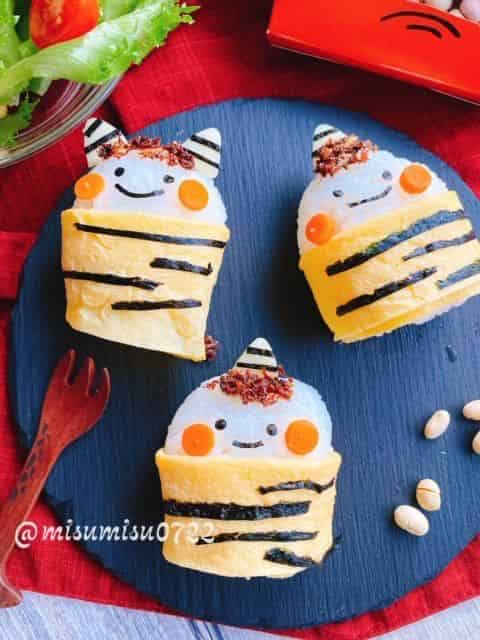 鬼さんおにぎりの出来上がり