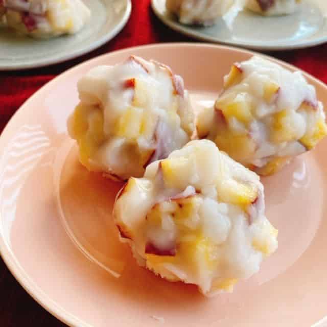 米粉鬼饅頭を器に盛る