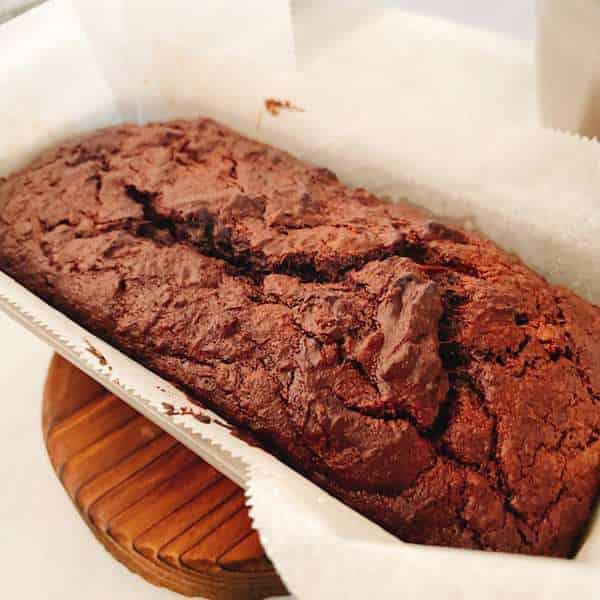 焼き上がったおからケーキ