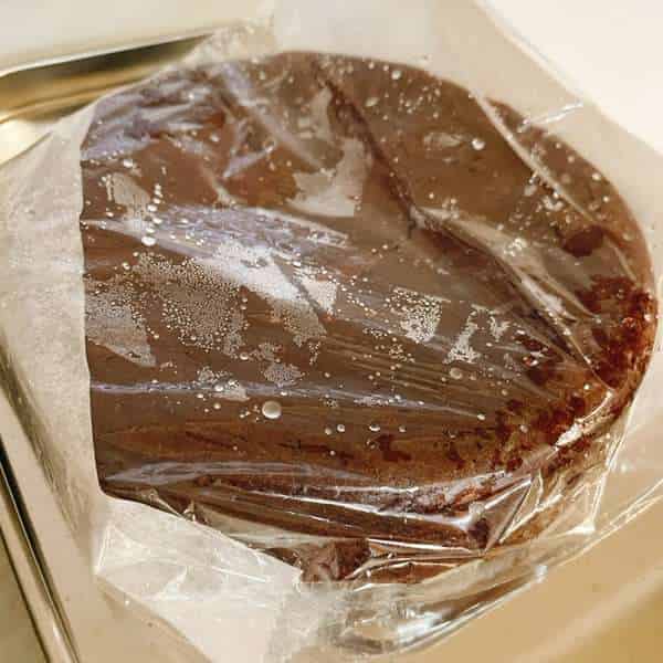 ラップで包んで冷蔵庫へ