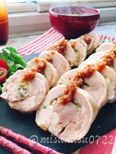 蒸し鶏の梅ソースがけ