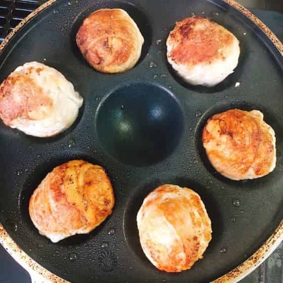 全面に焼き色をつけます