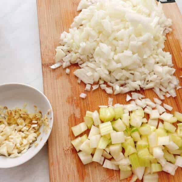 野菜を切ります