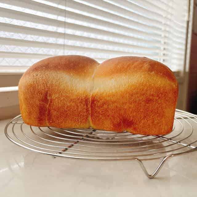 レーズン酵母元種で作る食パン