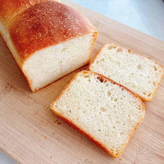 レーズン酵母の食パン(元種法)