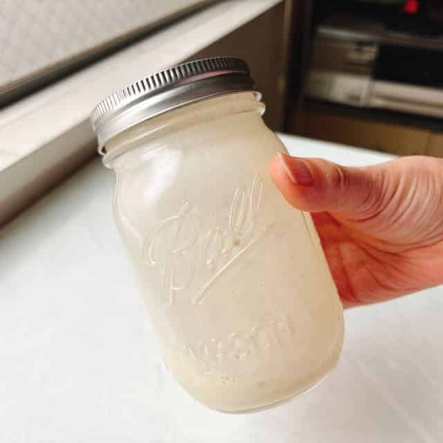 プロテインは豆乳でよく溶かしておきます